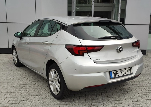 Opel Astra cena 55899 przebieg: 93250, rok produkcji 2019 z Gryfów Śląski małe 56